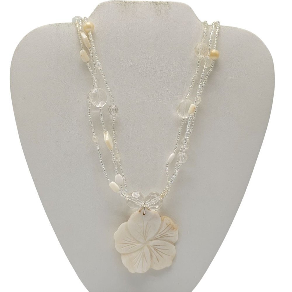 Triple-Strand Beaded Necklace Carved Shell Flower Pendant Adjustable Chain